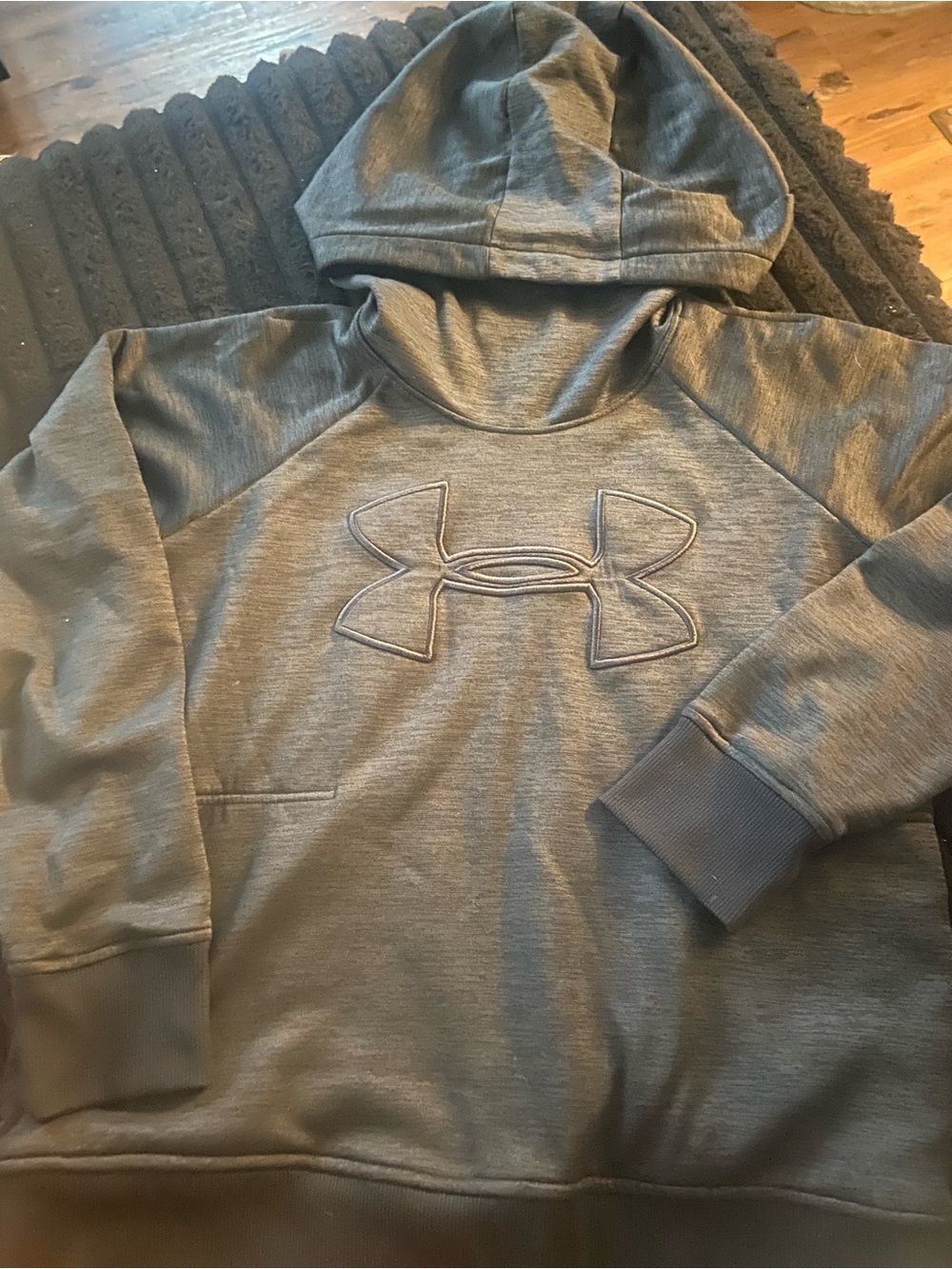 Under Armour Men’s Heather Gray Pullover Hoodie